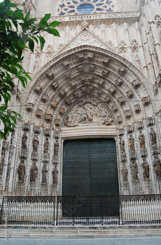 Puerta de la Asunción de Sevilla