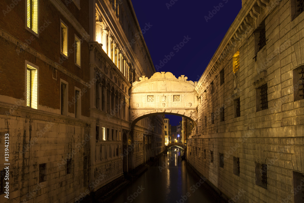Venice, Italy's iconic Bridge of Sighs at twilight