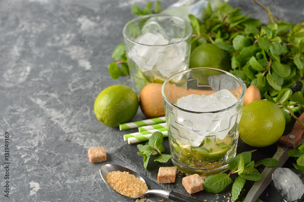 Fototapeta premium Ingredients for mojito