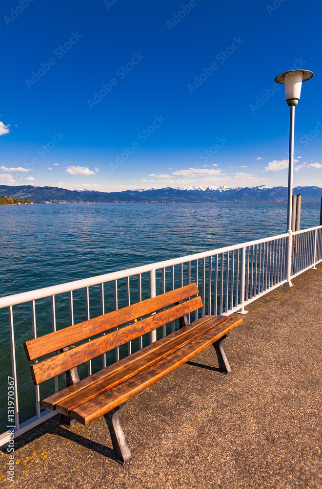 Obraz premium view of pier in wasserburg