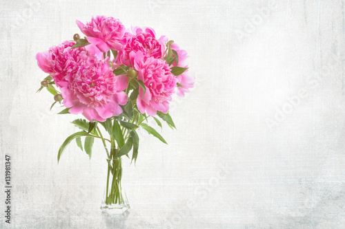 Fototapeta Naklejka Na Ścianę i Meble -  Bouquet of pink peonies 