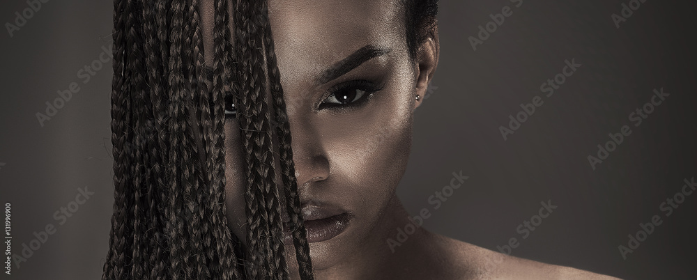 Portrait of beautiful african girl. - obrazy, fototapety, plakaty 