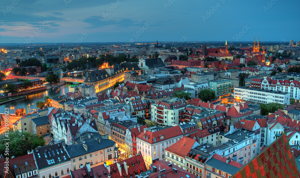 Wrocław wieczorna panorama miasta