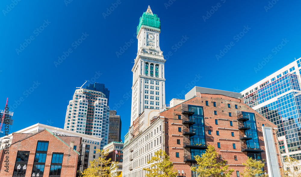 Fototapeta premium The Custom House Tower and surrounding buildings in Boston, Mass