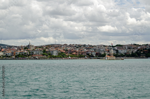 Fototapeta Naklejka Na Ścianę i Meble -  Uskudar with Maiden's Tower, Istanbul