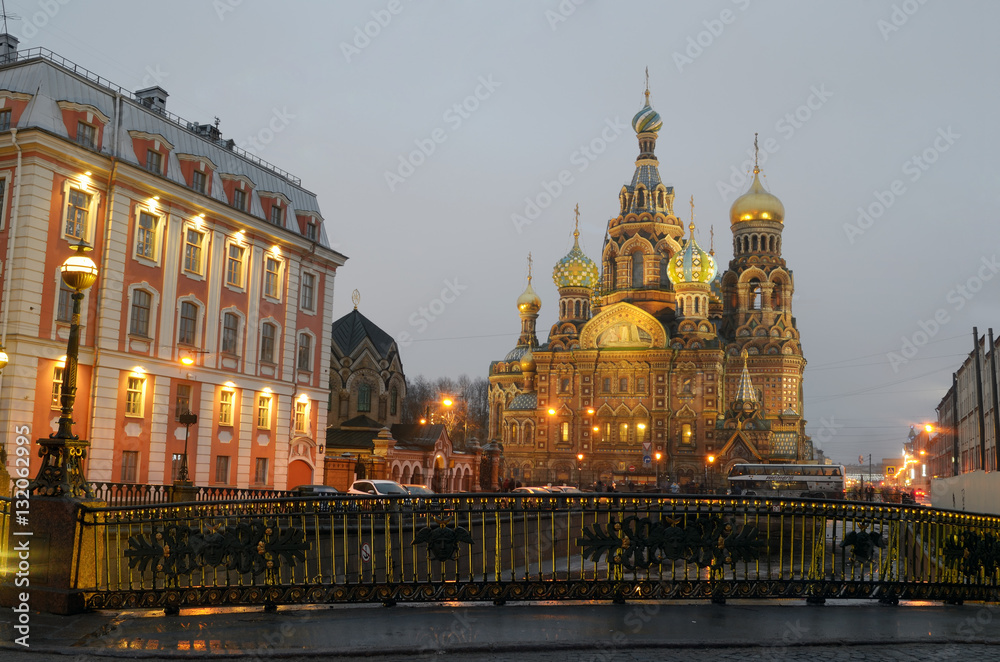Obraz premium View of the Church at night.