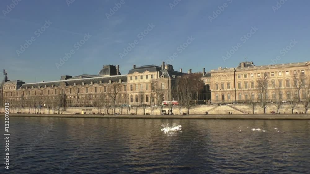 Quai de Seine à Paris Quai de Seine à Paris