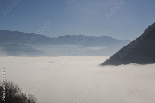 Massif de Belledonne - Mer de nuages - Savoie.