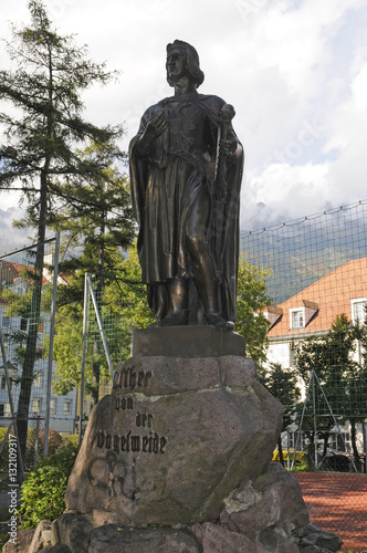 Walther von der Vogelweide-Denkmal in Innsbruck photo