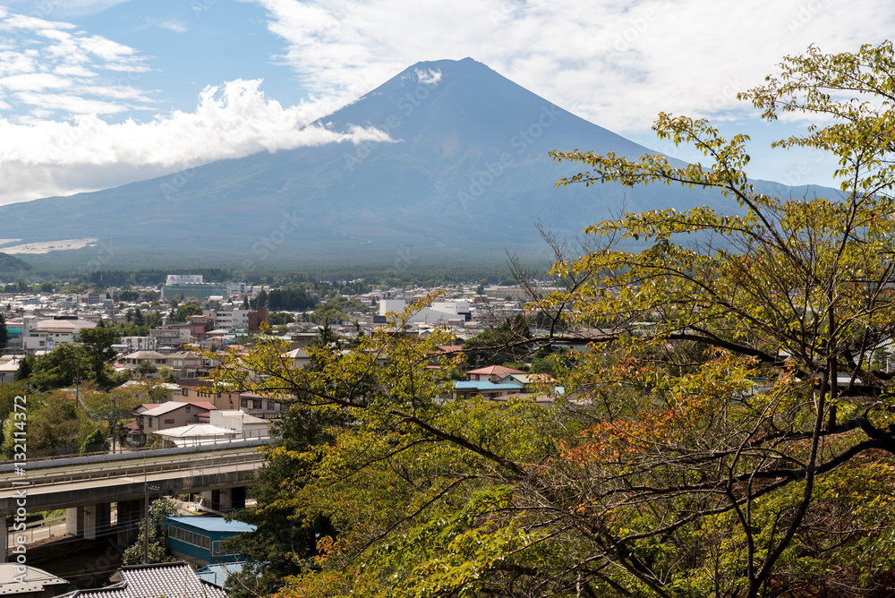 Fototapeta premium Mount Fuji view in autumn around lake Kawaguchiko and Chureito pagoda in Yamanashi, Japan