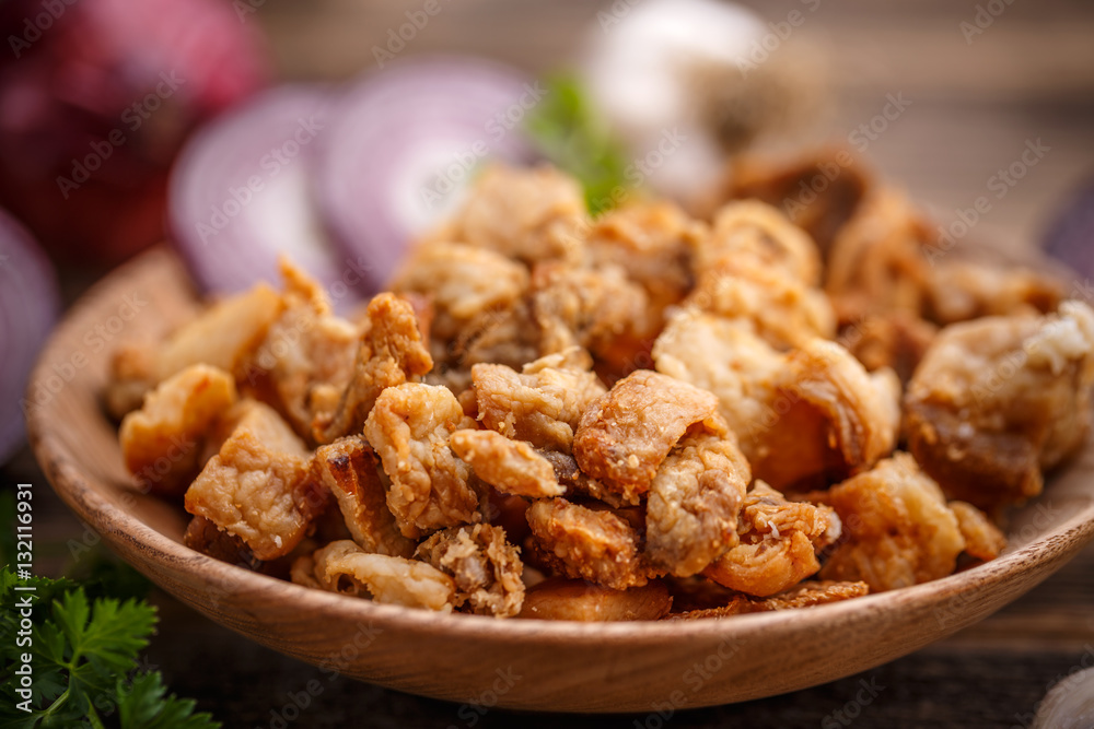 Salty pork greaves Salty pork greaves