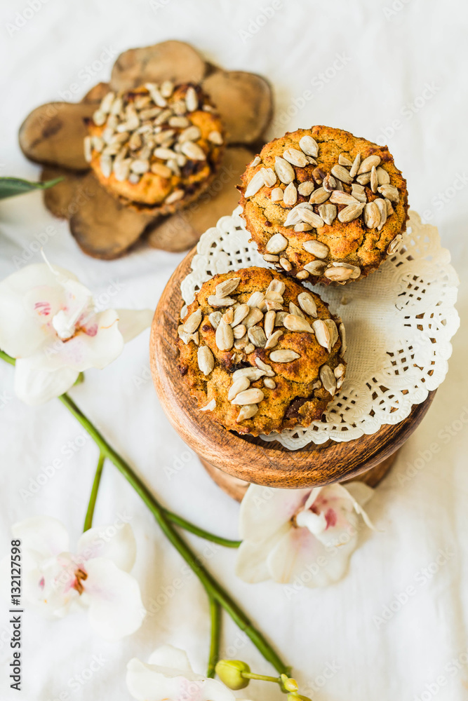 gluten-free muffins with pumpkin, dates and sunflower seeds, sel gluten-free muffins with pumpkin, dates and sunflower seeds, sel