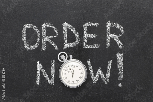 Obraz na płótnie order now watch