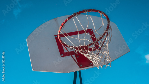 Basketball hoop