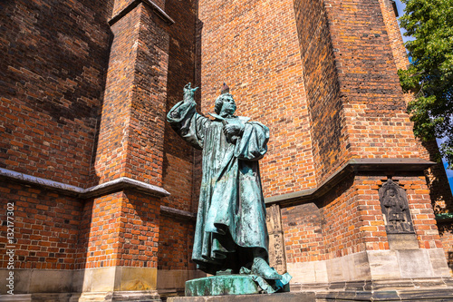 Statue of Martin Luther in Hannover photo