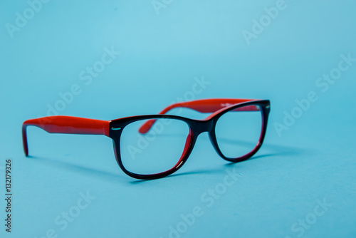 Bilde på lerret pair of red plastic-rimmed eyeglasses