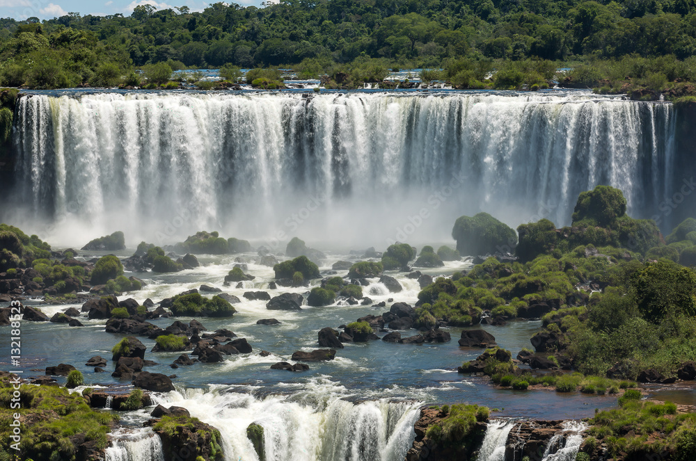 View of the Iguazú Falls
