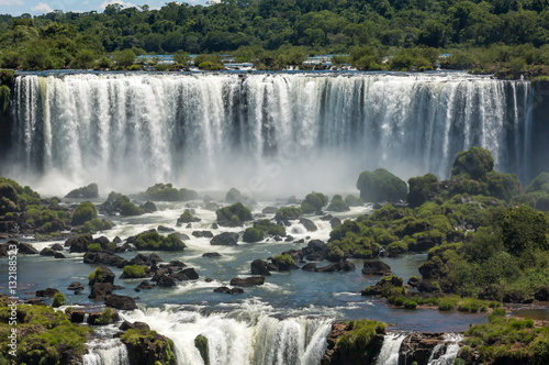 View of the Iguaz   Falls