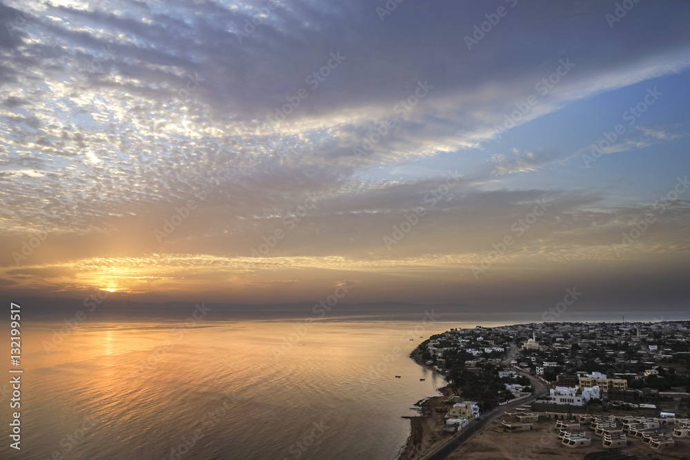 Naklejka premium The rising sun