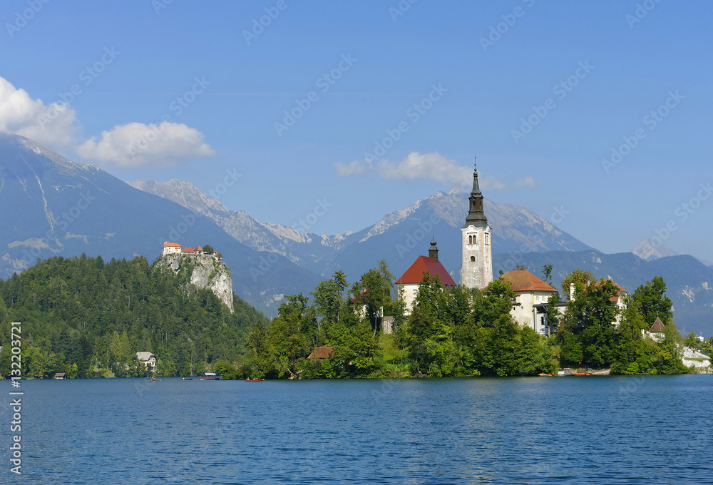 Lake Bled with the church and the castle on a sunny summer day, Bled, Slovenia, Europe
