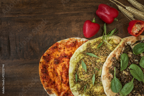 Canvastavla Manaqish and Fatayer