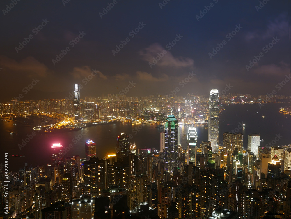 Fototapeta premium Skyline of Hong Kong city at twilight time, view from The Peak