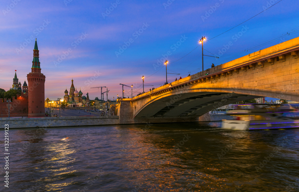 Sunset view of Kremlin, Saint Basil s Cathedral, Bolshoy Moskvoretsky Bridge and Moscow river in Moscow, Russia