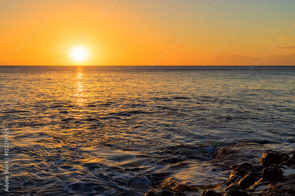 Obraz premium Under the benevolence of the Sun