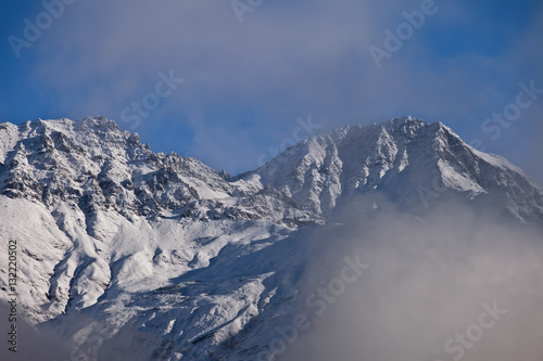 Fototapeta Naklejka Na Ścianę i Meble -  Kaukaz - Gruzja w zimowej szacie. Caucassus mountains in Georgia.