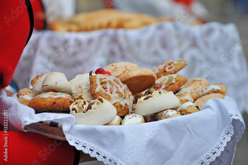 Quadro su tela basket of sweets