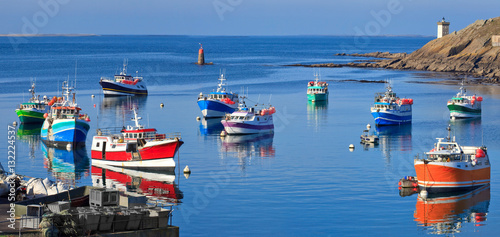 Bateaux de pêche dans la port du Conquet, Bretagne