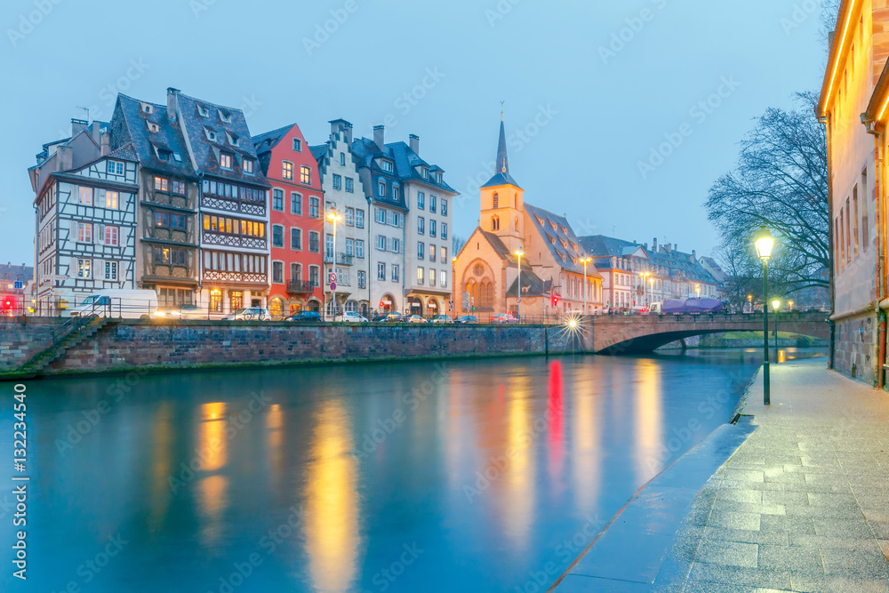 Obraz premium Strasbourg. Quay St. Nicholas.