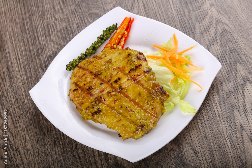 Grilled meat with green curry Grilled meat with green curry