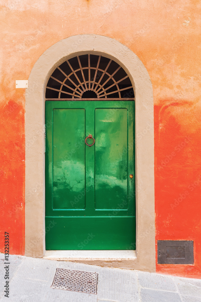 Fototapeta premium old door in Siena, Italy