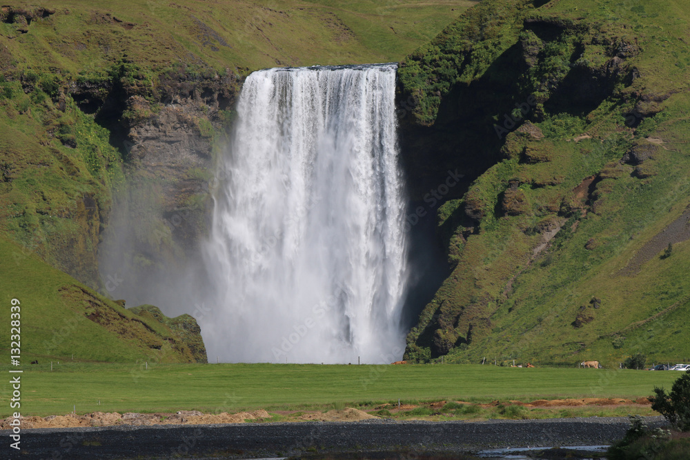 Fototapeta premium Skogafoss Wasserfall. Island