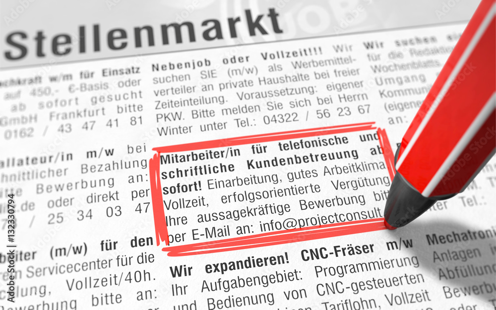 Obraz premium Stellenanzeige mit Stift markieren