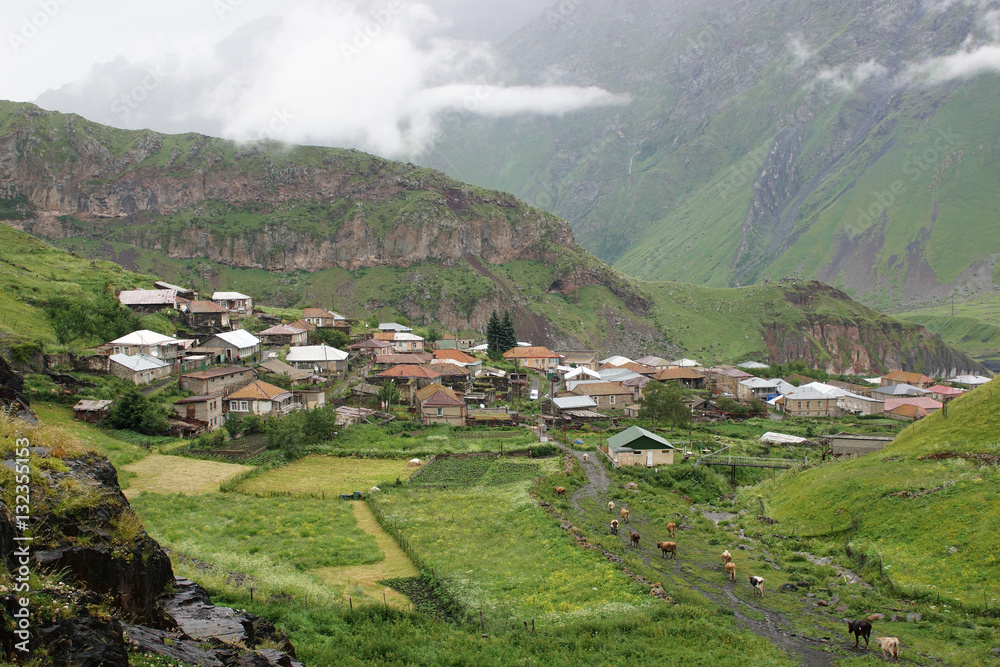Dorf im Kaukasus, Georgien, Europa