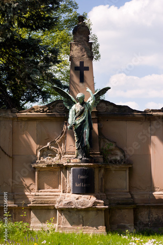 eine alte Engelsfigur vom Friedhof Pößneck