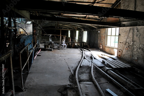Hala produkcyjna w starej kopalni