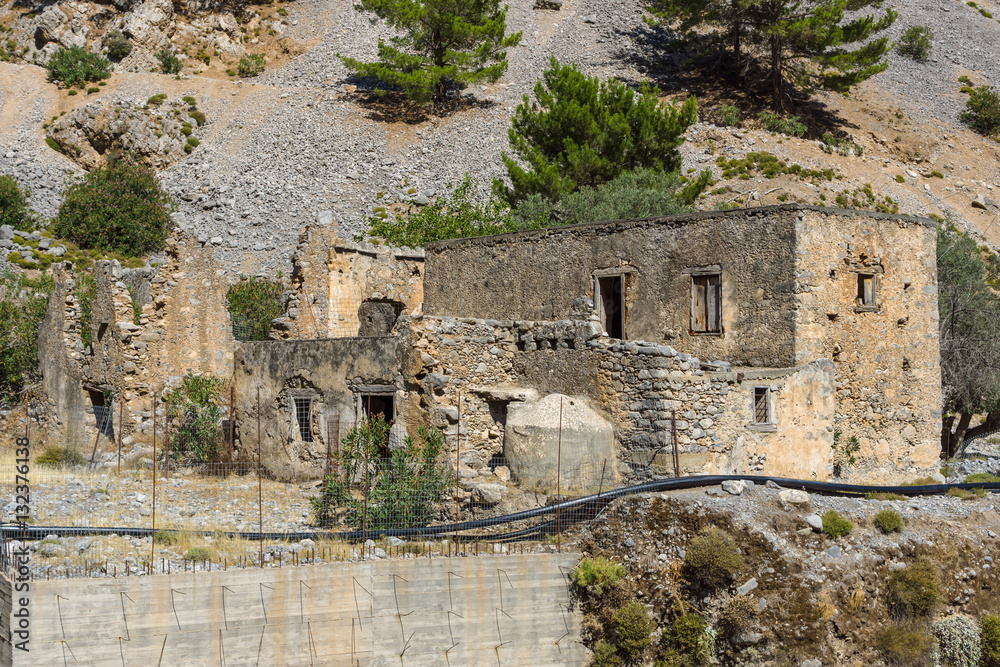Fototapeta premium Abandoned buildings in Samaria Gorge. Island of Crete, Greece.