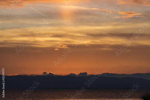 Fototapeta Naklejka Na Ścianę i Meble -  kasni zalazak sunca sa predivnim bojama
