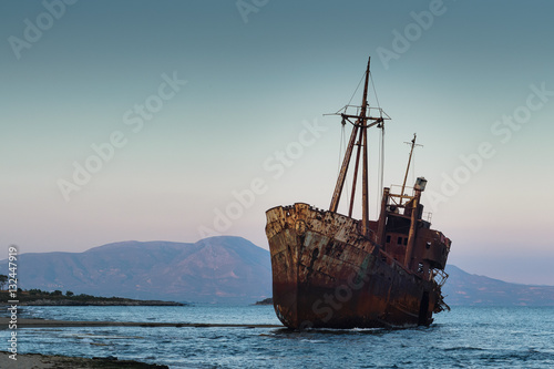 ShipWreck © John