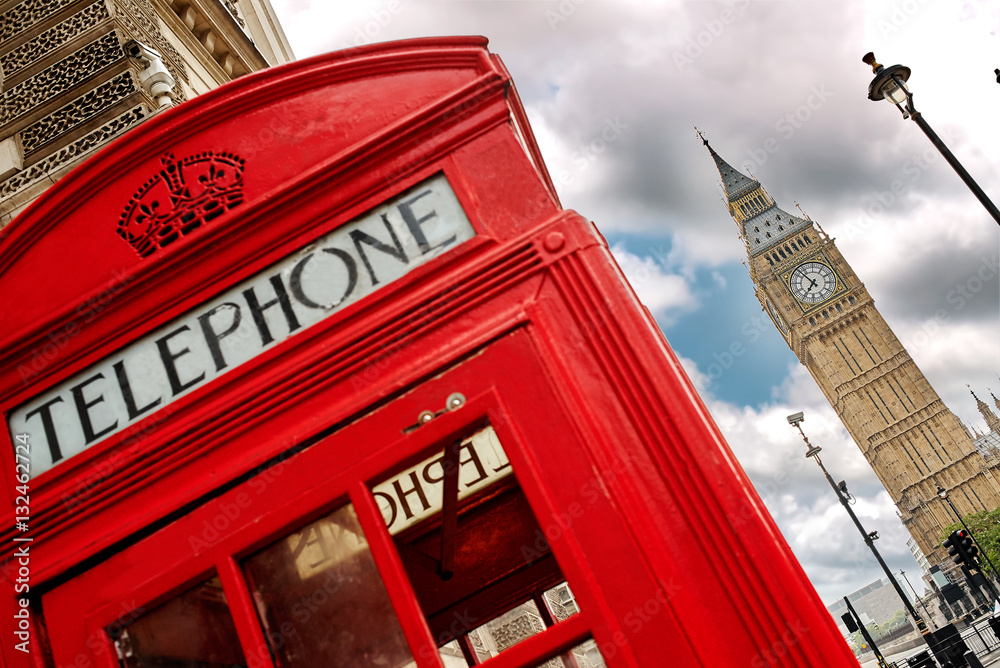 Fototapeta Londyn – wieża Big Bena i czerwona budka telefoniczna