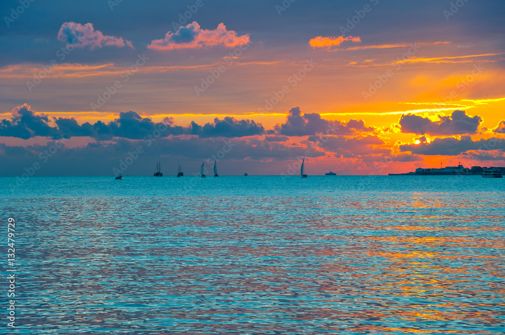 Obraz premium Sunset in Gelendzhik. _ Закат в Геленджике.