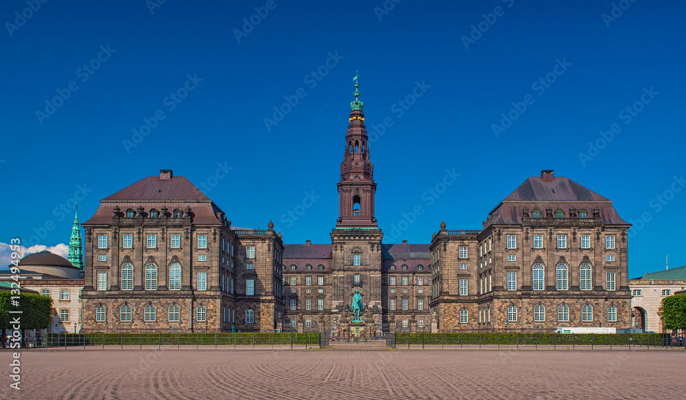Fototapeta premium Christianborg palace front view in Copenhagen, Denmark