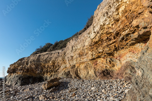 Petites falaises sur la pointe du Payré (Vendée, France) photo