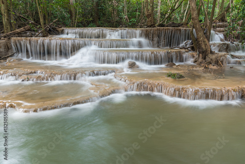Fototapeta Naklejka Na Ścianę i Meble -  Huay Mae Kamin Waterfall Park