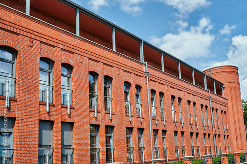 Foto Restored buildings of the former military barracks in Poznan.