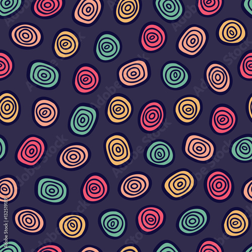 Abstract doodle seamless pattern. Simple retro  background. Vector illustration.
