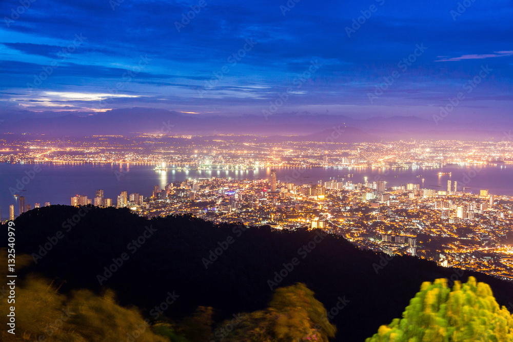 Fototapeta premium George Town city view from Penang Hill